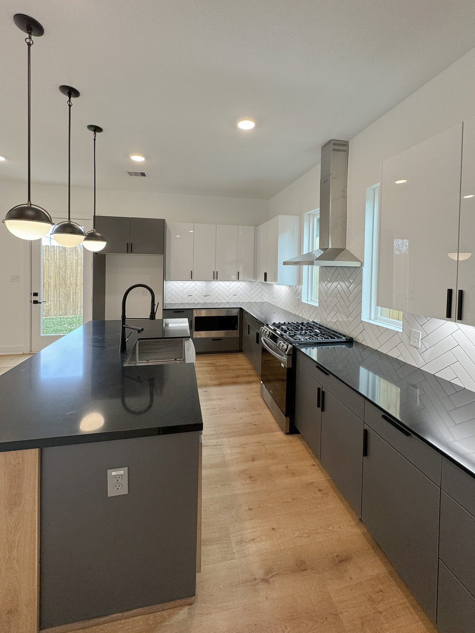 Letmobel cabinet line - kitchen - Storm + White High Gloss